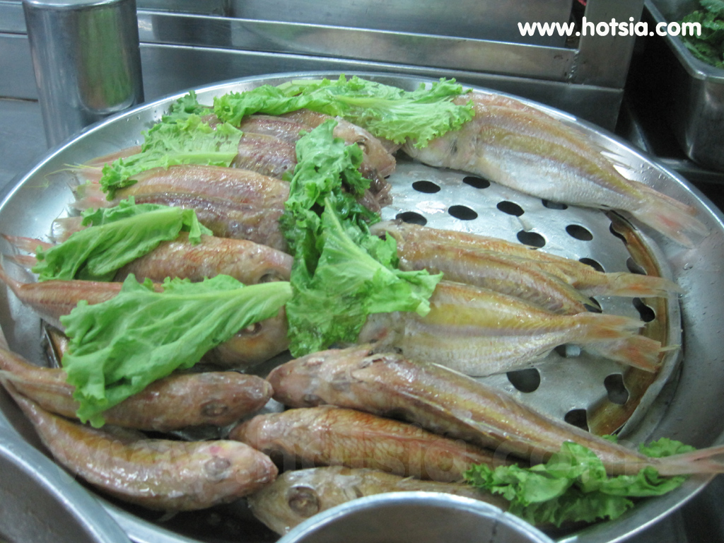 เที่ยวอุบลฯ ร้านข้าวต้มตี๋อำนวยโชค