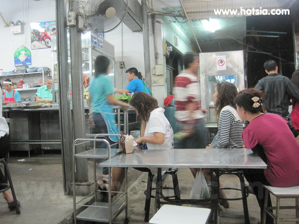 เที่ยวอุบลฯ ร้านข้าวต้มตี๋อำนวยโชค