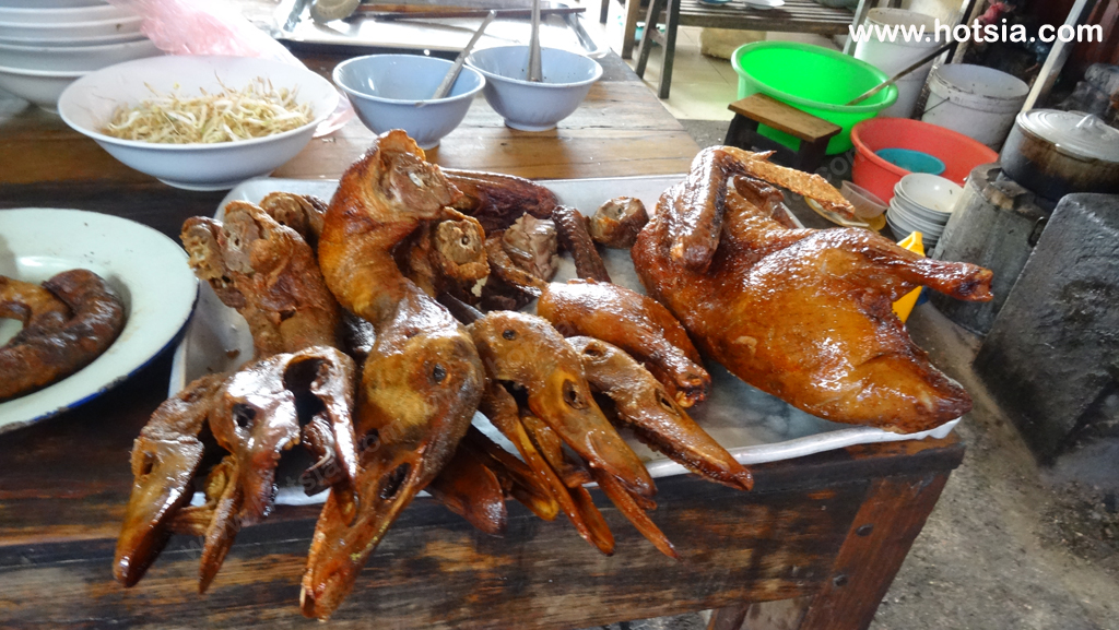 จังหวัดกาวบั่ง เวียดนาม ตลาดเช้ากาวบั่ง เวียดนาม