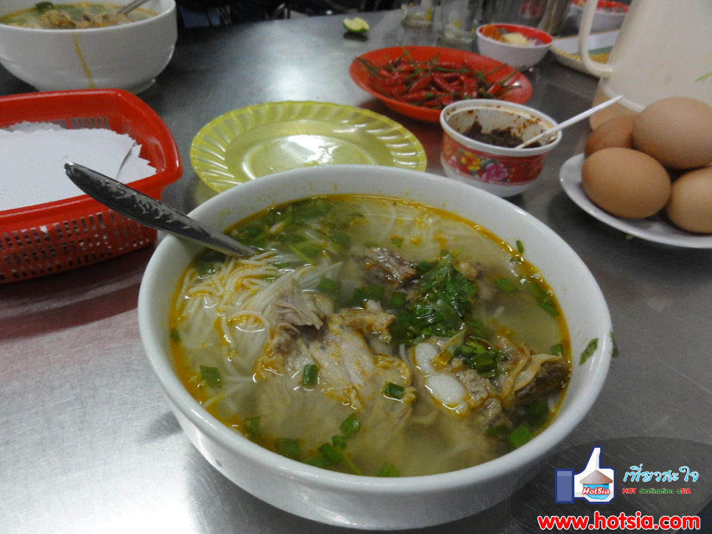 เที่ยวดานัง ก๋วยเตี๋ยวกระดูหมูอ่อนดานัง