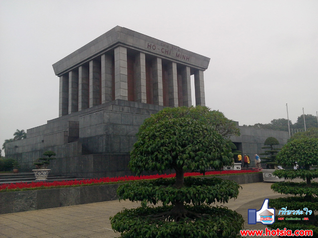 เที่ยวฮานอย บ้านเกิดท่านโฮจิมินห์ สุสานโฮจิมินห์