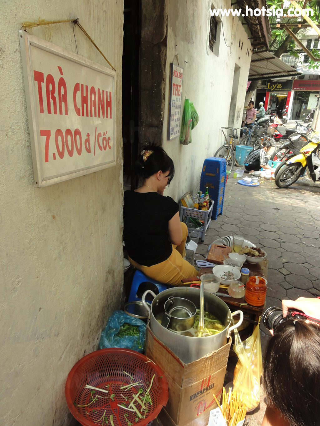 ฮานอย ต้มขาหมูฮานอย