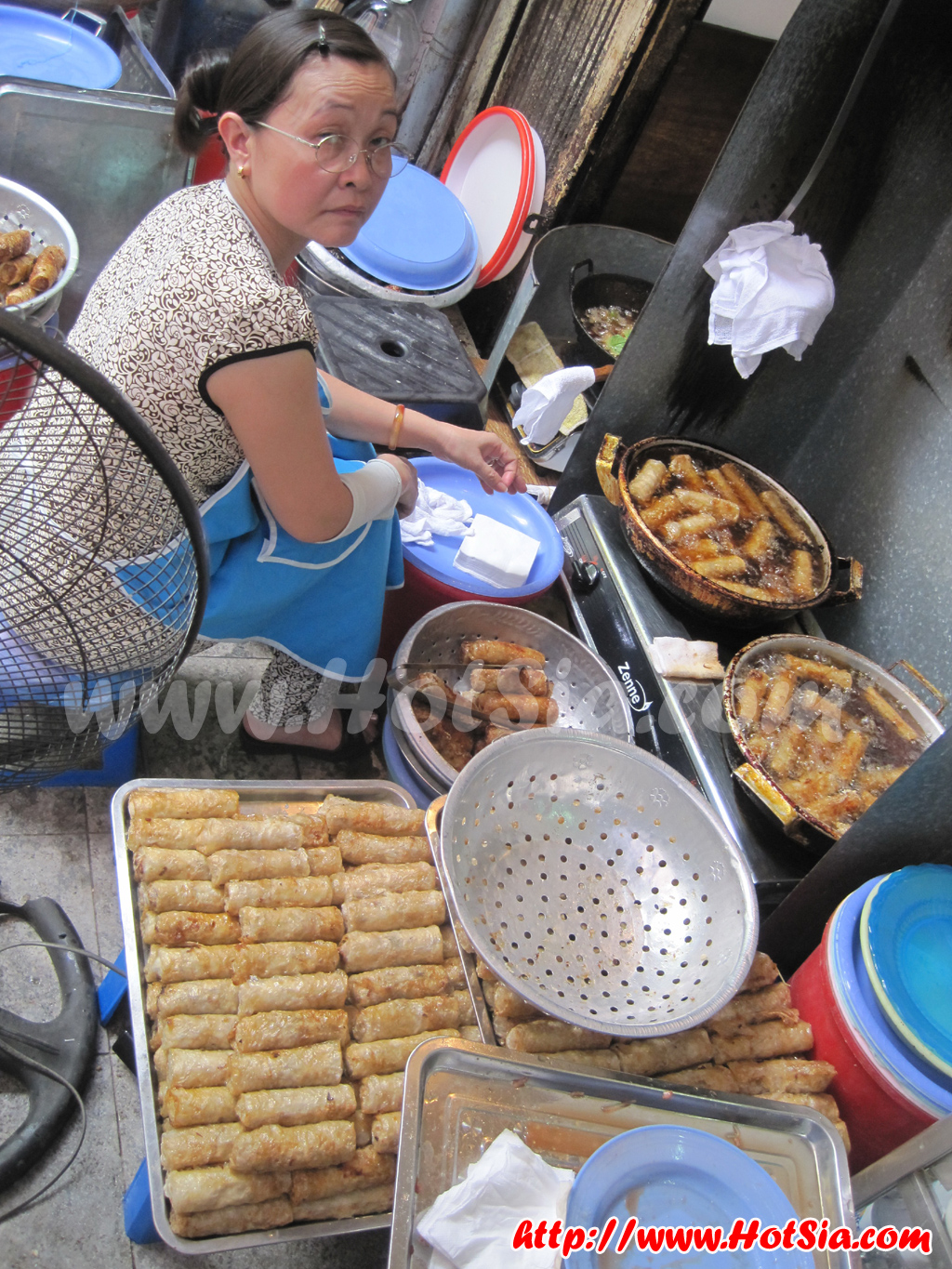 เที่ยวเวียดนาม ฮานอย เที่ยวฮานอย ตามหาต้นฉบับแหนมเนืองที่ฮานอย