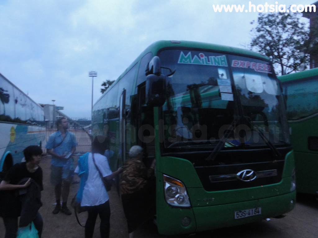 โฮจิมินห์ Ho Chi Minh รถจากพนมเปญไปโฮจิมินห์(bus phnampenh hochiminh)