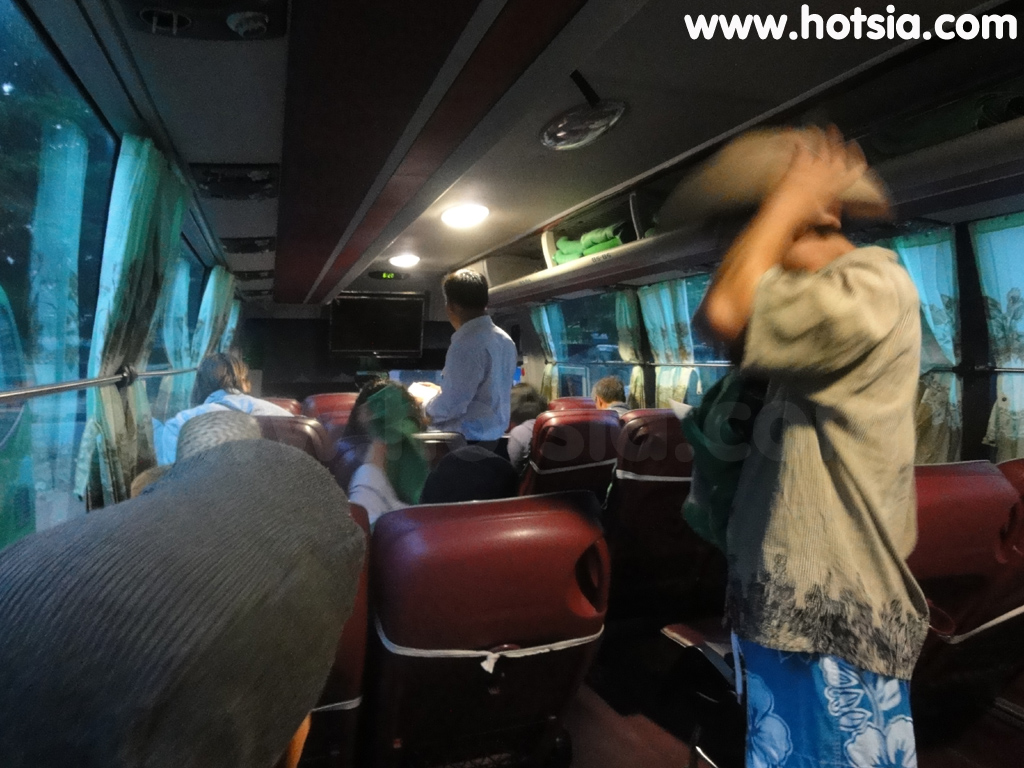 โฮจิมินห์ Ho Chi Minh รถจากพนมเปญไปโฮจิมินห์(bus phnampenh hochiminh)