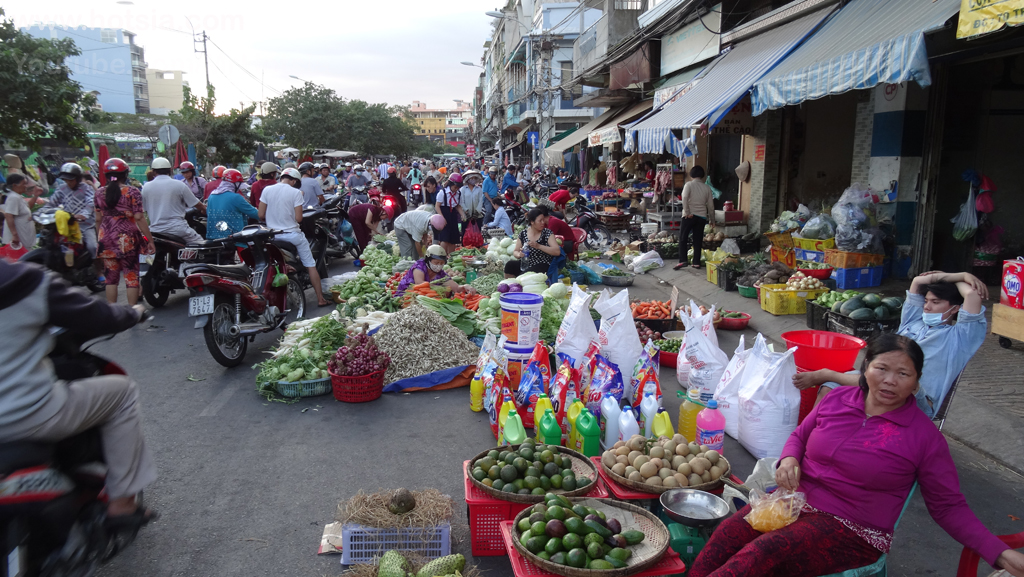 เที่ยวโฮจิมินห์(Ho Chi Minh) ตลาดเย็นโฮจิมินห์(Ho Chi Minh morning arket)
