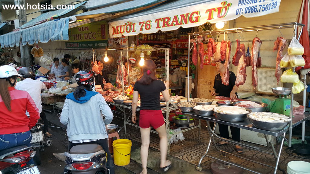 เที่ยวโฮจิมินห์(Ho Chi Minh) ตลาดเย็นโฮจิมินห์(Ho Chi Minh morning arket)