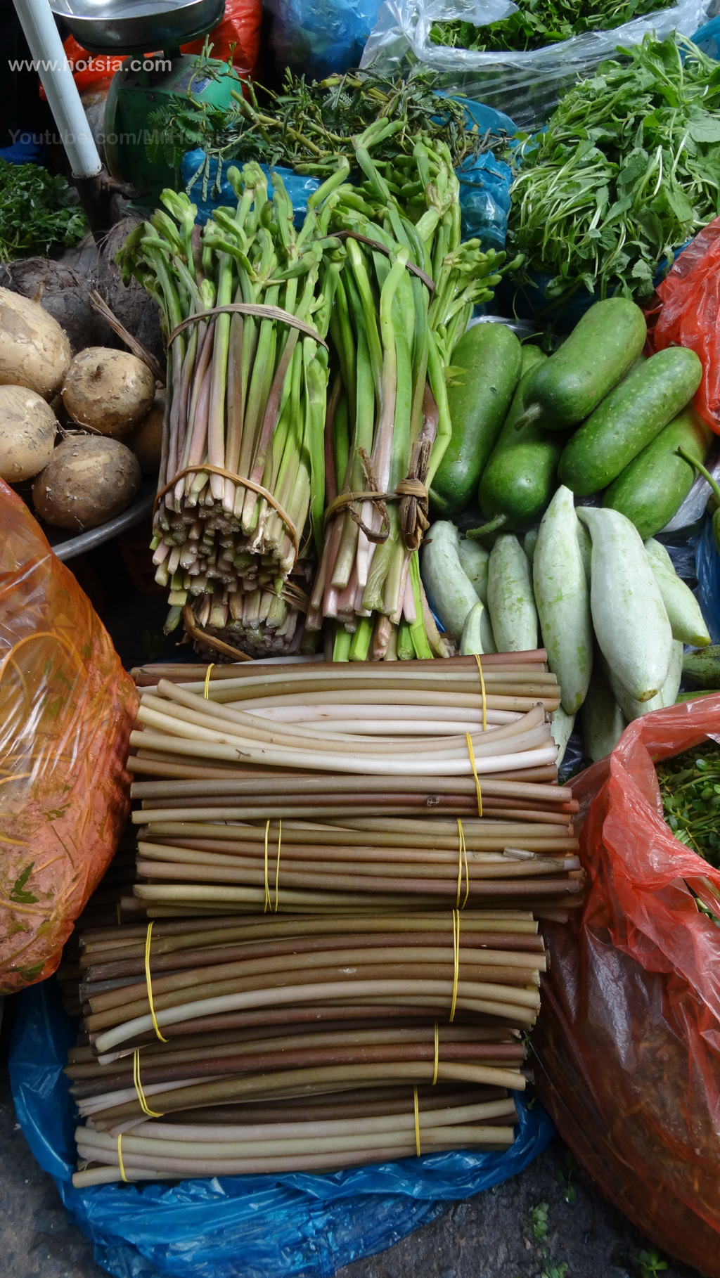 เที่ยวโฮจิมินห์(Ho Chi Minh) ตลาดเช้าโฮจิมินห์(Ho Chi Minh morning market)