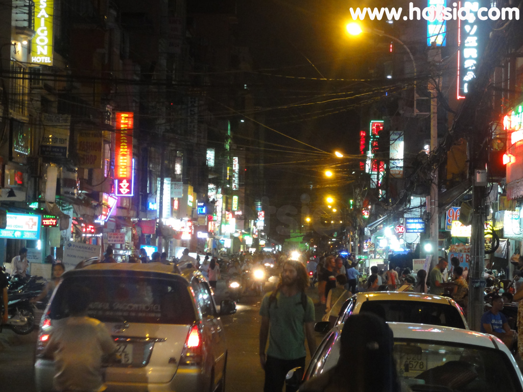 โฮจิมินห์ Ho Chi Minh ย่านฟามงู๋เหลา ย่านอาหารที่พัก(pham ngo lao)