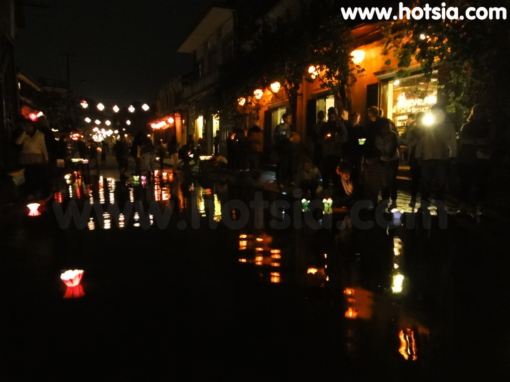 ฮอยอัน Full moon night Hoi AN