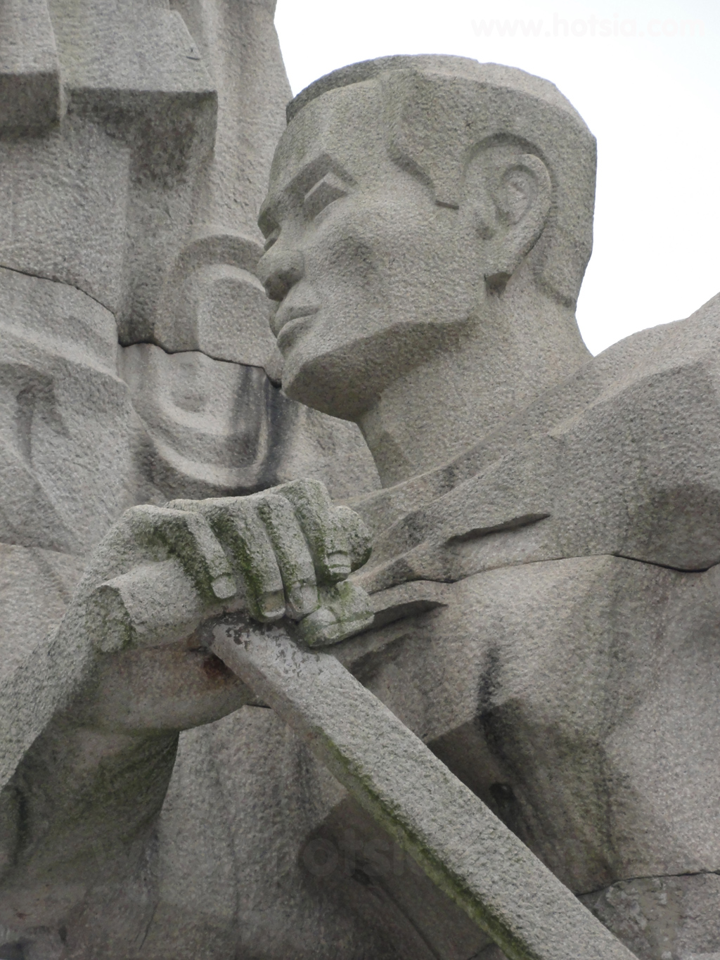เที่ยวเมืองเว้ doc mieu monument
