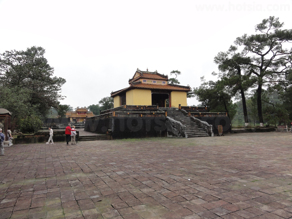 เที่ยวเมืองเว้ สุสานพระเจ้ามินห์หม่าง