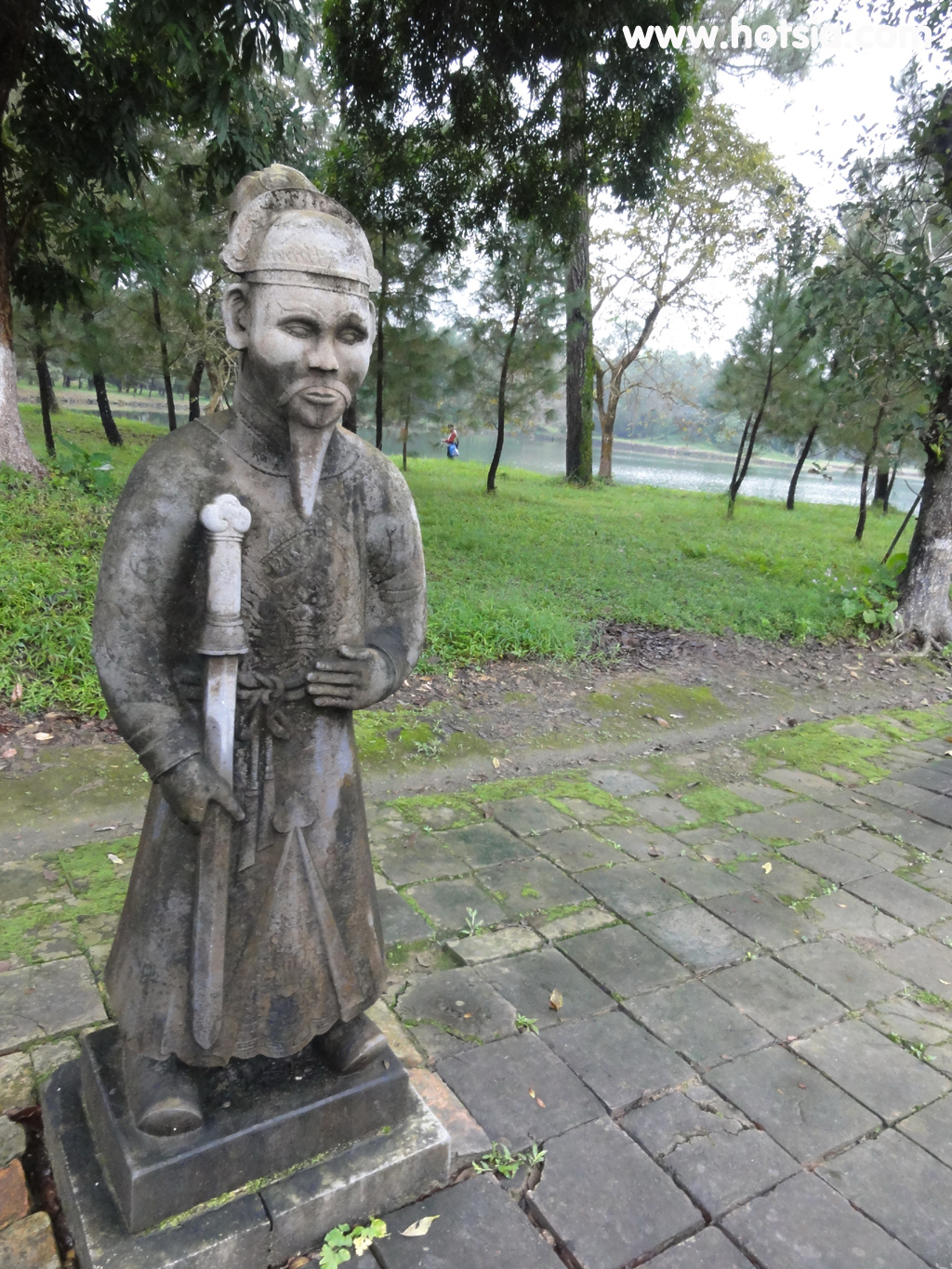 เที่ยวเมืองเว้ สุสานพระเจ้ามินห์หม่าง
