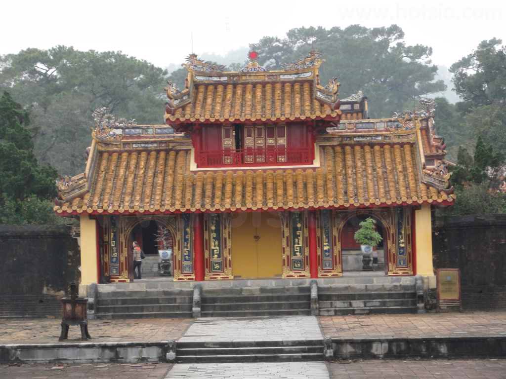 เที่ยวเมืองเว้ สุสานพระเจ้ามินห์หม่าง
