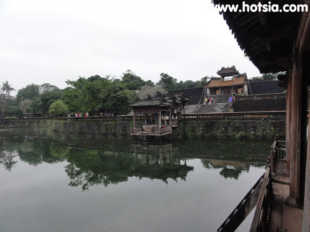 เที่ยวเมืองเว้ สุสานจักรพรรดิตือดึ๊ก