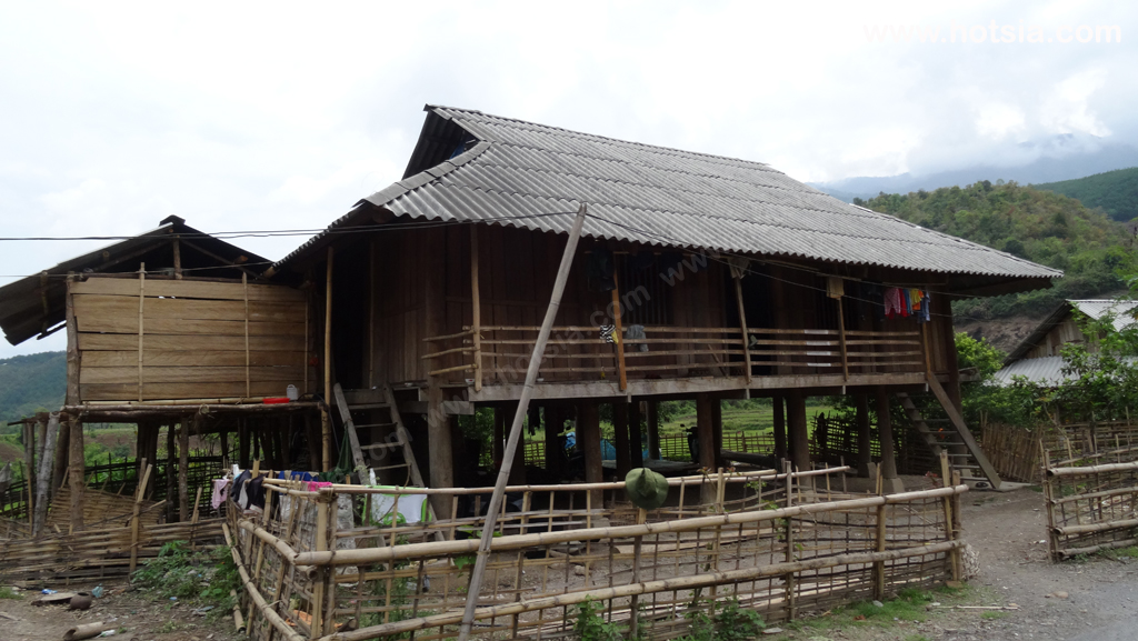 เวียดนาม จังหวัดลายเจิว บ้านคนไทยในเวียดนามเหนือ