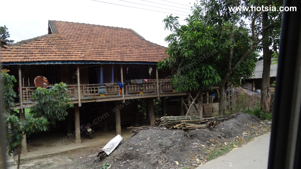เวียดนาม จังหวัดลายเจิว บ้านคนไทยในเวียดนามเหนือ