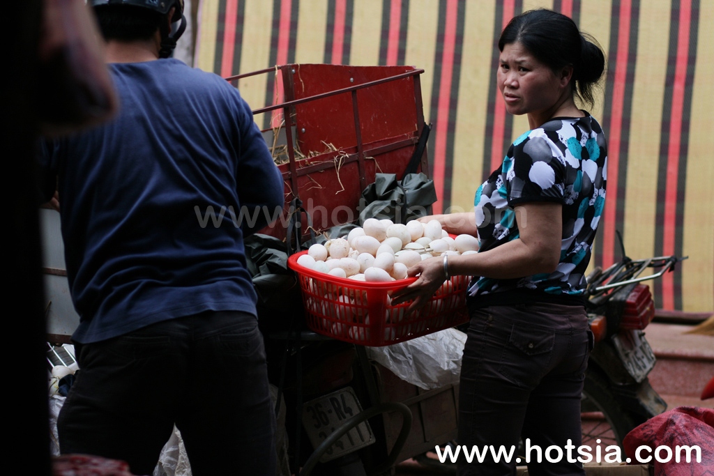 มายโจ๋ว ตลาดไทยขาวมายโจ๋ว