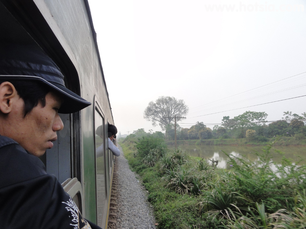 เที่ยวซาปา เที่ยวเวียดนาม รถไฟจากลาวไกมาฮานอย