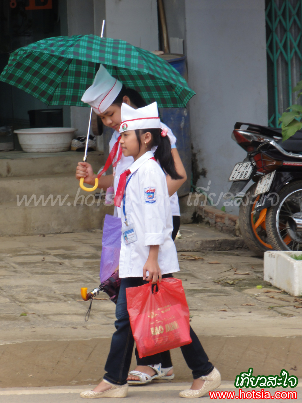 จังหวัดเซิลลา รถจากเดียนเบียนฟูไปเซิลลา
