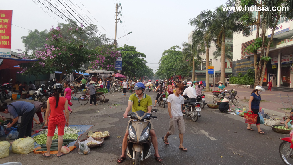 จังหวัดเตวียนกวาง เวียดนาม ตลาดเช้าจังหวัดเตวียนกวาง