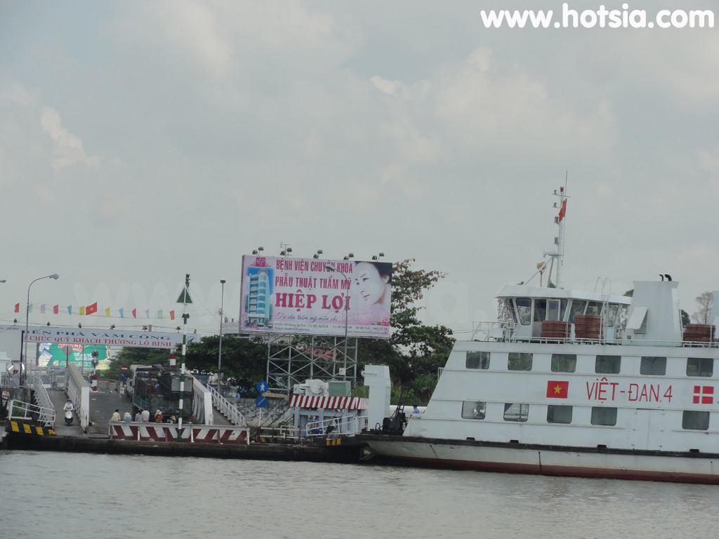 อันเกียง An Giang เมืองลองซเวียน