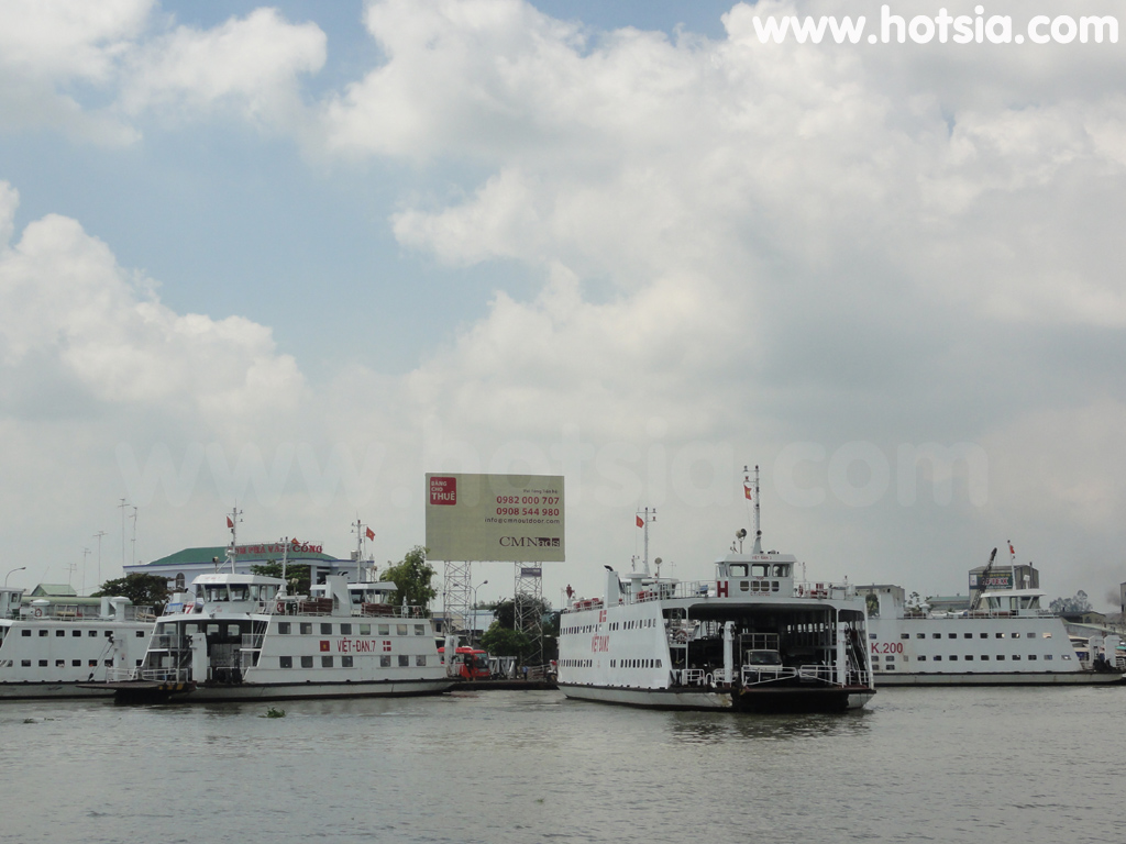 อันเกียง An Giang เมืองลองซเวียน