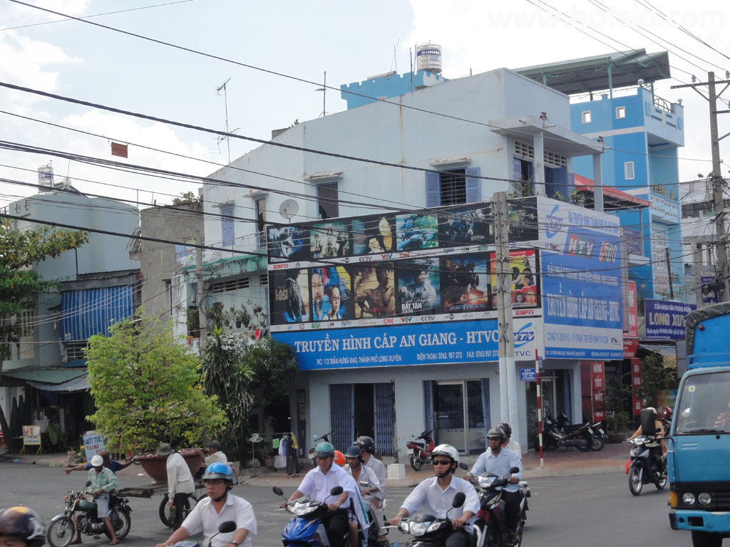 อันเกียง An Giang เมืองลองซเวียน