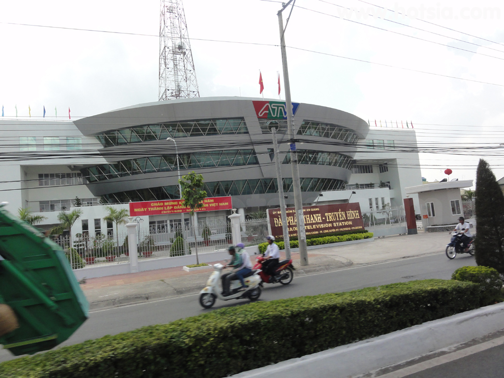 อันเกียง An Giang เมืองลองซเวียน