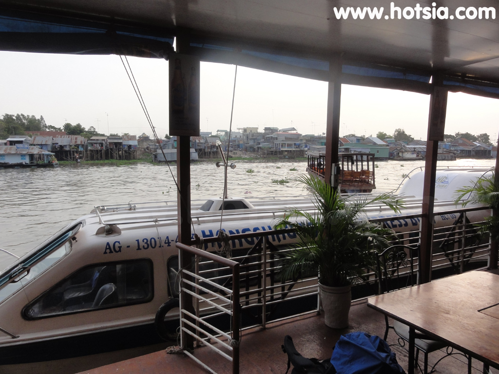 อันเกียง An Giang นั่งเรือจากเชาด็อกไปพนมเปญ(speed boat chau doc phnompenh)