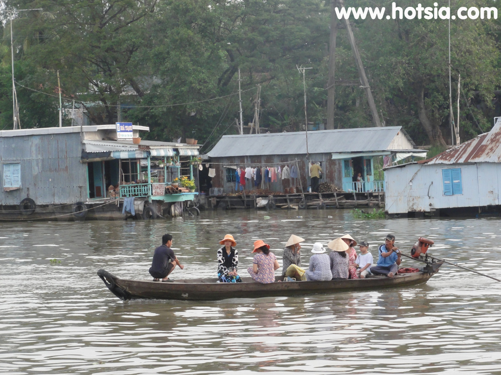 อันเกียง An Giang นั่งเรือจากเชาด็อกไปพนมเปญ(speed boat chau doc phnompenh)