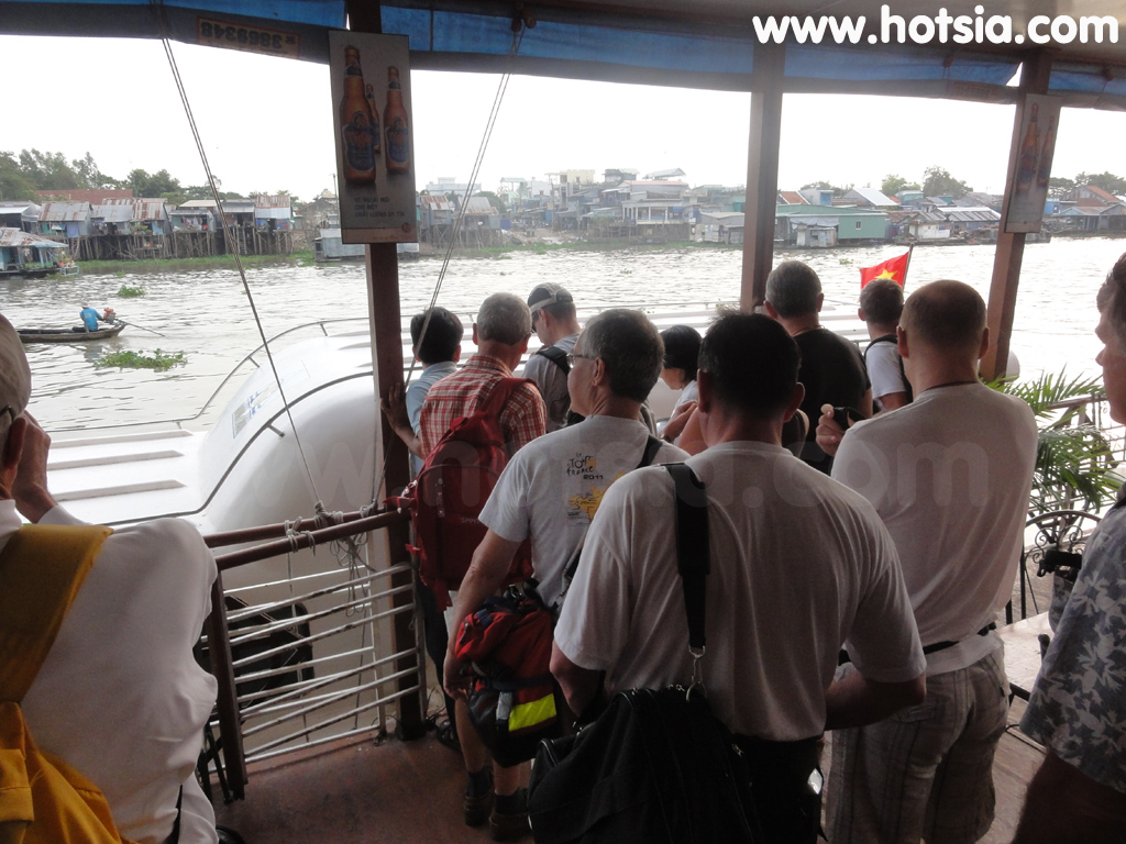 อันเกียง An Giang นั่งเรือจากเชาด็อกไปพนมเปญ(speed boat chau doc phnompenh)