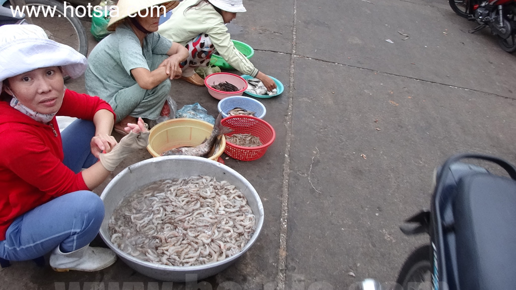 จังหวัดบ่าเสียะ-หวุงเต่า ตลาดเช้าเมืองบ่าเสียะ