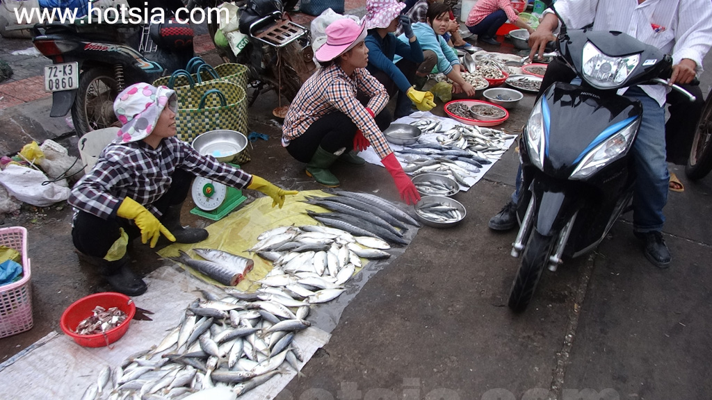 จังหวัดบ่าเสียะ-หวุงเต่า ตลาดเช้าเมืองบ่าเสียะ