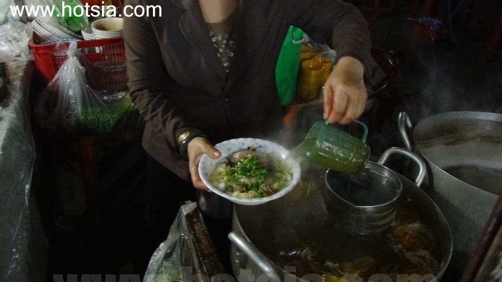 จังหวัดบ่าเสียะ-หวุงเต่า ข้าวไก่ทอดเมืองบ่าเสียะ