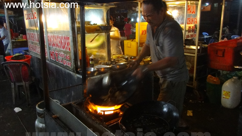 จังหวัดบ่าเสียะ-หวุงเต่า ข้าวไก่ทอดเมืองบ่าเสียะ