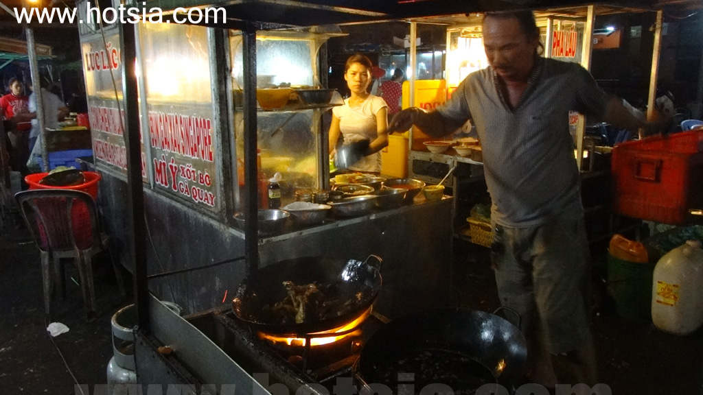 จังหวัดบ่าเสียะ-หวุงเต่า ข้าวไก่ทอดเมืองบ่าเสียะ
