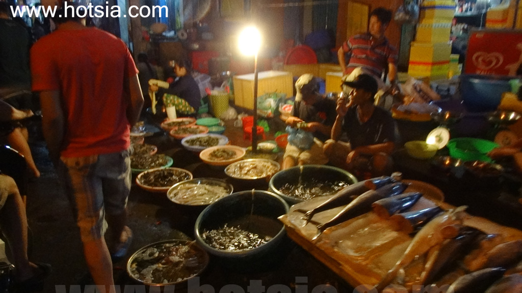 จังหวัดบ่าเสียะ-หวุงเต่า ตลาดอาหารทะเลกลางคืน