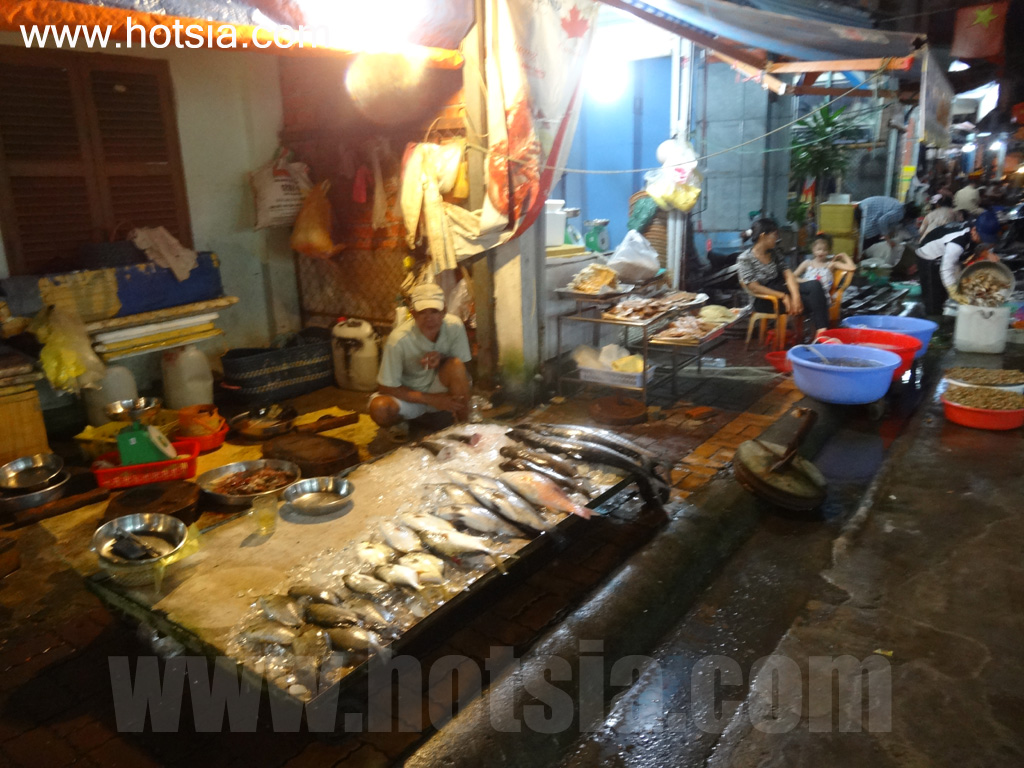 จังหวัดบ่าเสียะ-หวุงเต่า ตลาดอาหารทะเลกลางคืน