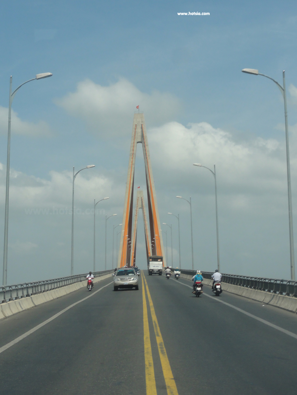 เบ๊นแตร (เบ๋นแตร) Ben Tre รถจากโฮจิมินห์ไปเบ๋นแตร(bus Ho chi minh to Ben tre)