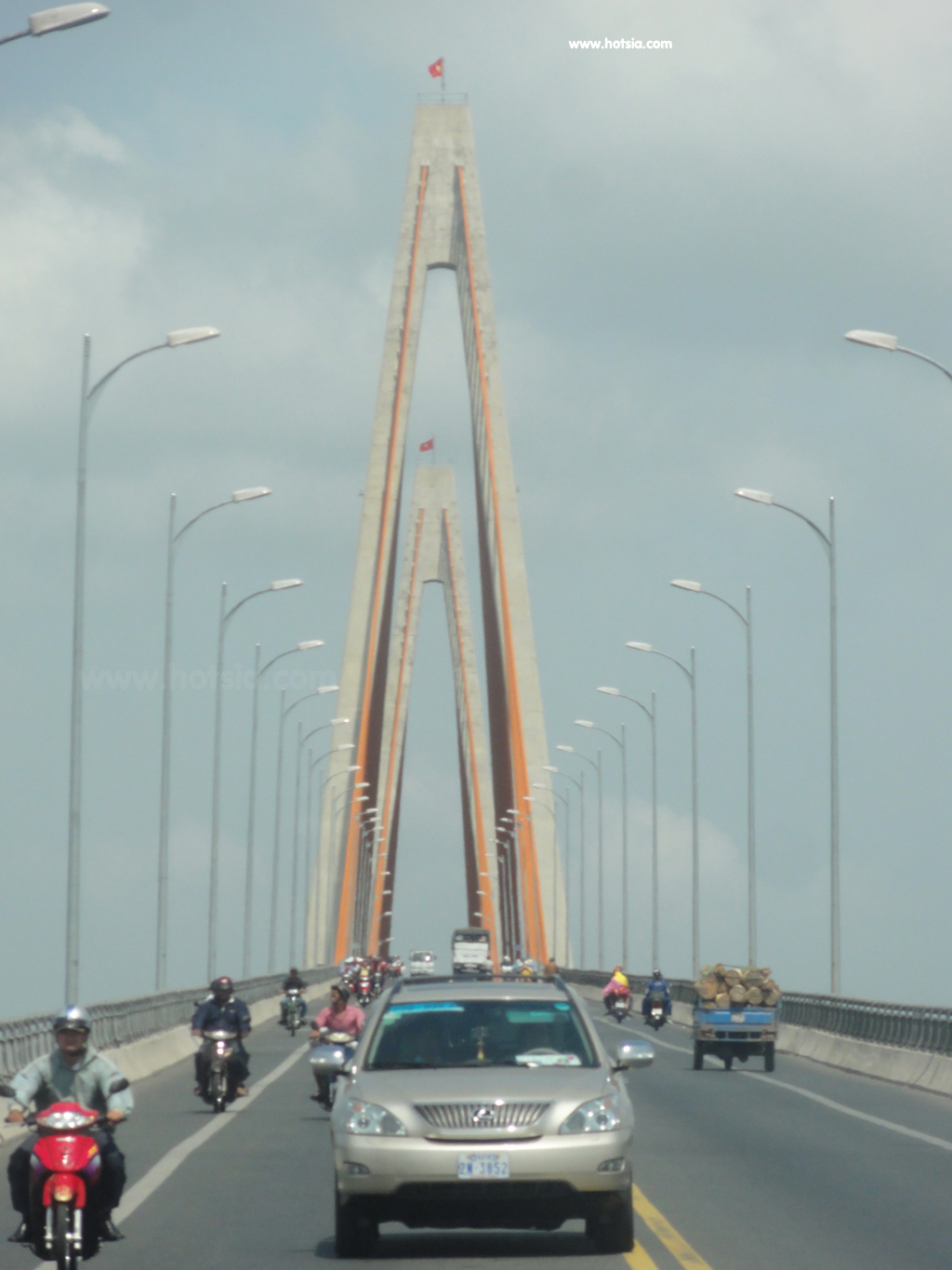เบ๊นแตร (เบ๋นแตร) Ben Tre รถจากโฮจิมินห์ไปเบ๋นแตร(bus Ho chi minh to Ben tre)