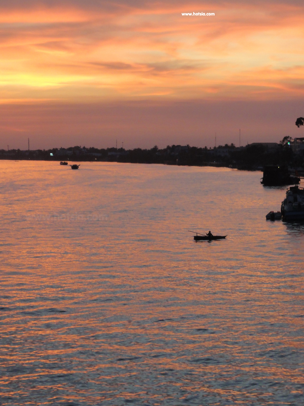 เบ๊นแตร (เบ๋นแตร) Ben Tre อาทิตย์ตกดินแม่น้ำเบ๊นแตร
