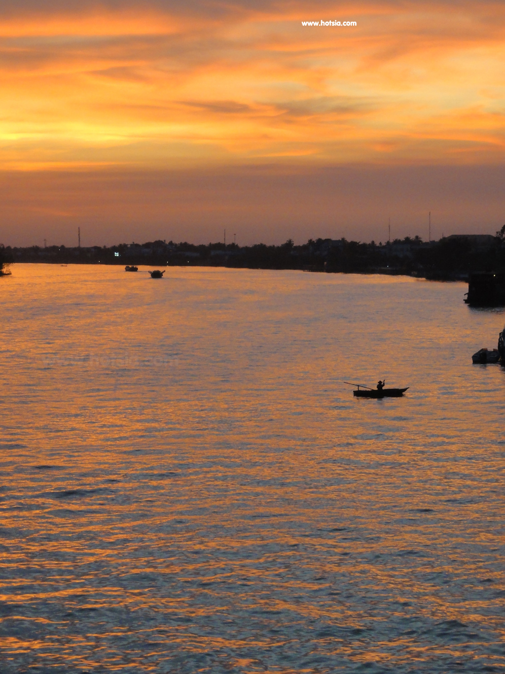 เบ๊นแตร (เบ๋นแตร) Ben Tre อาทิตย์ตกดินแม่น้ำเบ๊นแตร