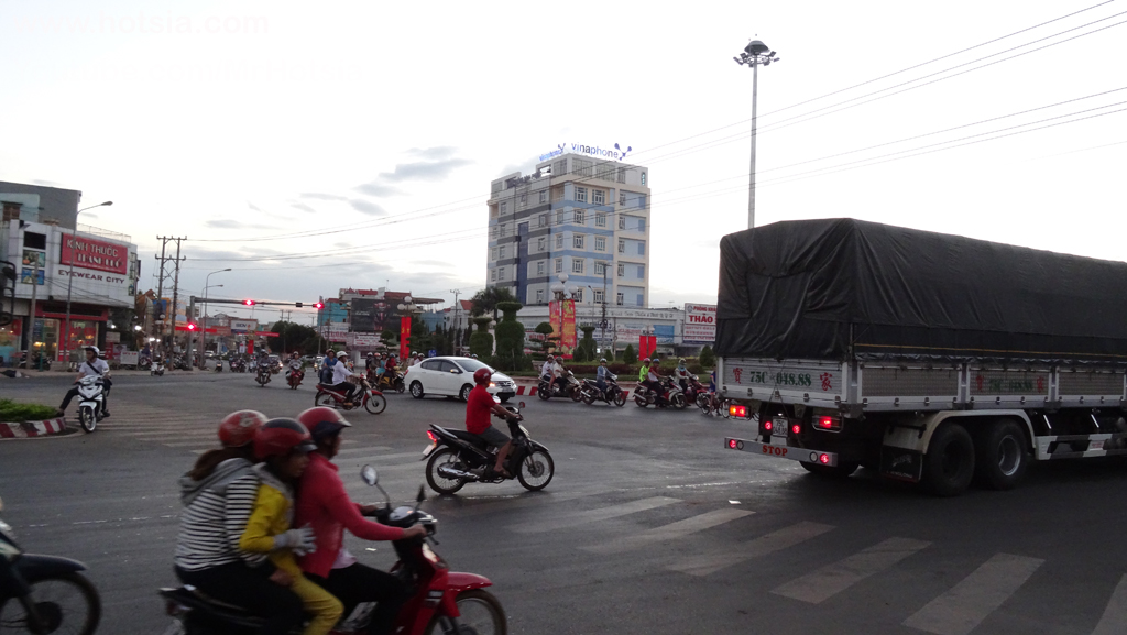 เมืองด่งซอย(Dong Xoai) จังหวัดบิ่ญเฟือก(Binh Phuoc) เมืองด่งซอย(Dong Xoai) จังหวัดบิ่ญเฟือก(Binh Phuoc) 2559