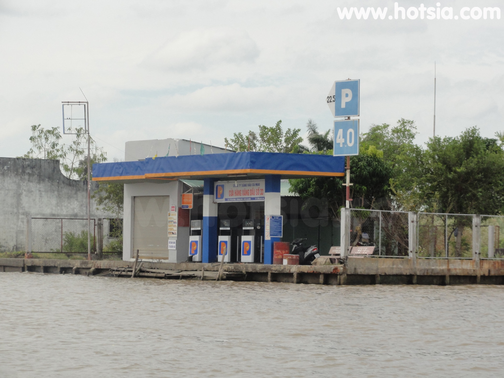 จังหวัดกาเมา(Ca Mau) เรือกาเมาไปดัทมุ๋ย (Boat from Ca Mau to Dat Mui)