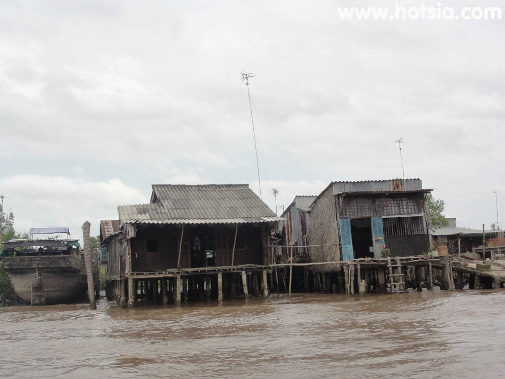 จังหวัดกาเมา(Ca Mau) เรือกาเมาไปดัทมุ๋ย (Boat from Ca Mau to Dat Mui)