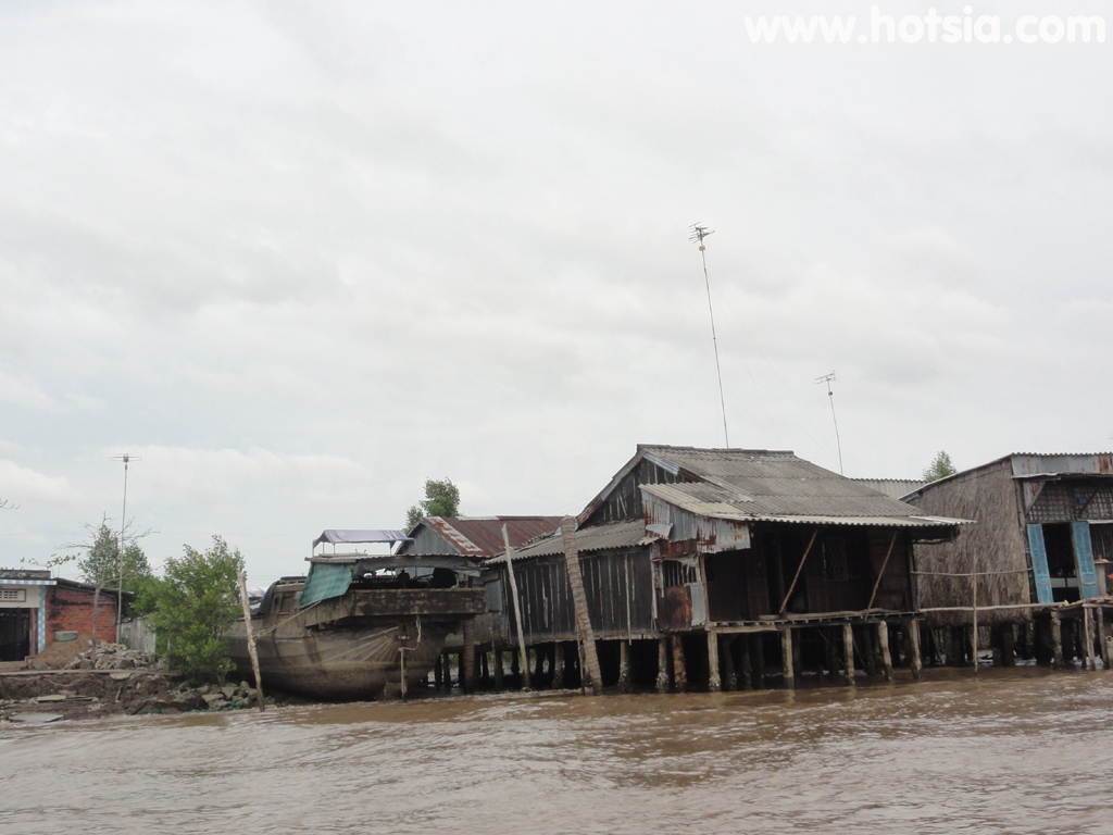 จังหวัดกาเมา(Ca Mau) เรือกาเมาไปดัทมุ๋ย (Boat from Ca Mau to Dat Mui)