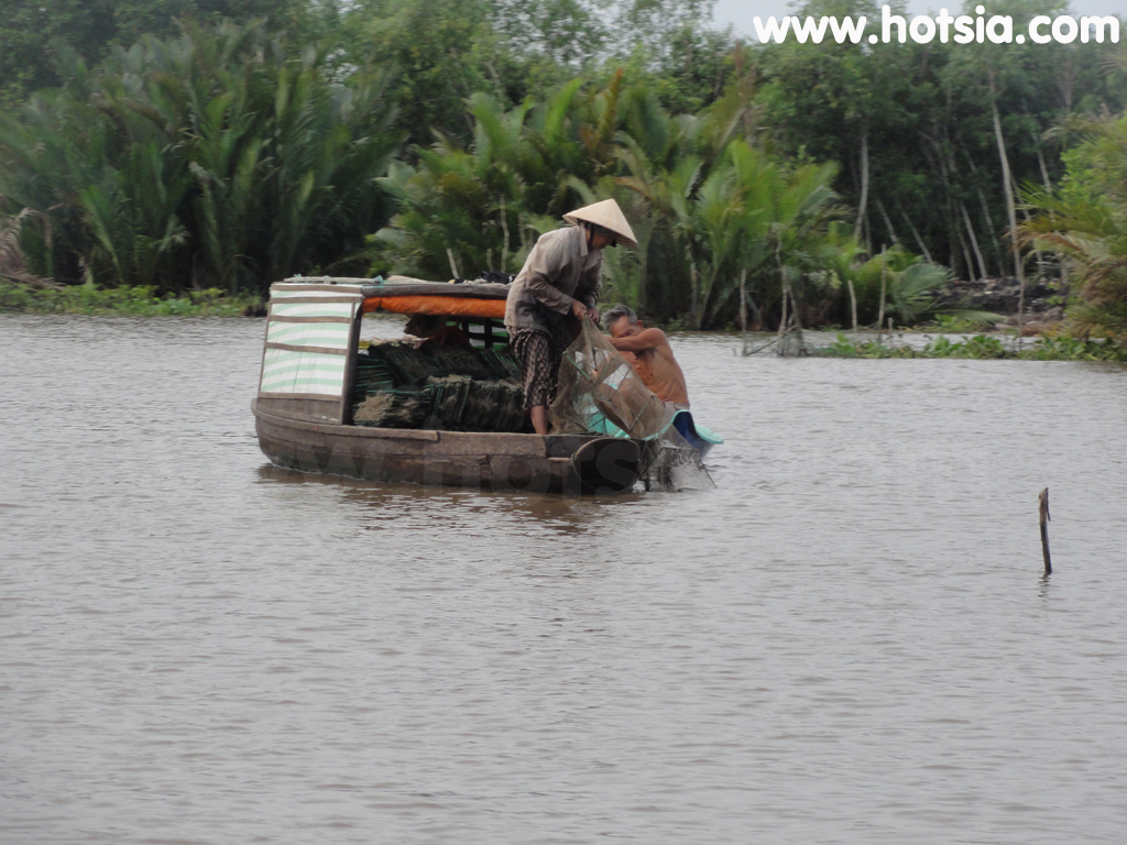 จังหวัดกาเมา(Ca Mau) เรือจากลักย้าไปกาเมา (Boat from Rach Gia to Ca Mau)