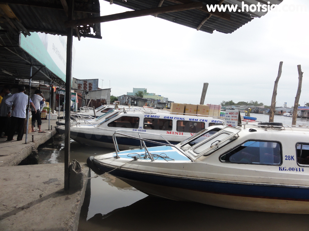 จังหวัดก่าเมา (Ca Mau) ท่าเรือโดยสารจังวัดกาเมา (Ca Mau)