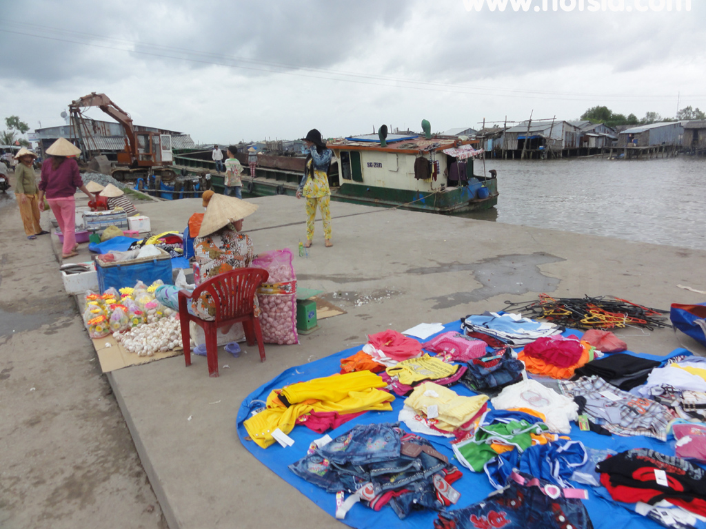 จังหวัดกาเมา(Ca Mau) เมืองดัทมุ๋ย(Dat Mui)